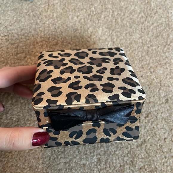 Brand new Betsy Johnson necklace. - Picture 4 of 4